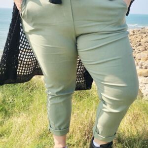 Pantalon kaki tu