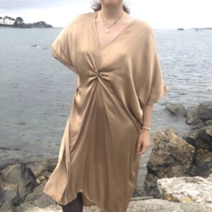 Robe oversize beige