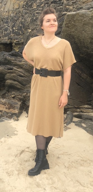 Robe oversize camel